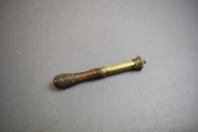 Lot 610 - A VICTORIAN BRASS TIPSTAFF