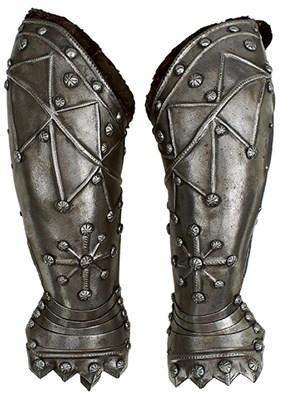 Lot 436 - A PAIR OF RIDING GAUNTLETS IN THE 17TH CENTURY MANNER