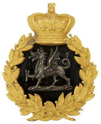 Lot 725 - A SOUTH WALES BORDERERS OFFICER'S GLENGARRY BADGE