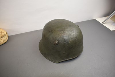 Lot 777 - A SCARCE FIRST WAR PERIOD TURKISH STEEL HELMET