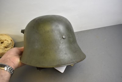 Lot 777 - A SCARCE FIRST WAR PERIOD TURKISH STEEL HELMET