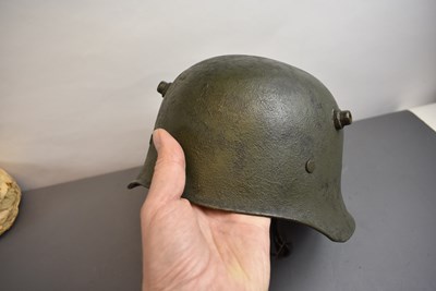 Lot 777 - A SCARCE FIRST WAR PERIOD TURKISH STEEL HELMET