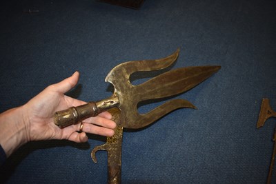 Lot 901 - A 16TH CENTURY ITALIAN POLEARM HEAD